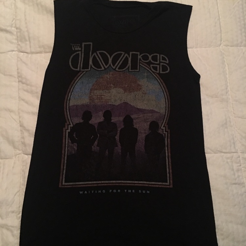 the doors shirt ✨